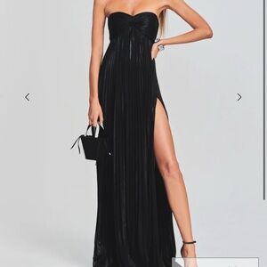 Elegant Black Strapless Evening Gown